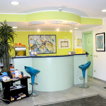 拉拜亚迪乌丽赛酒店 度假居 *